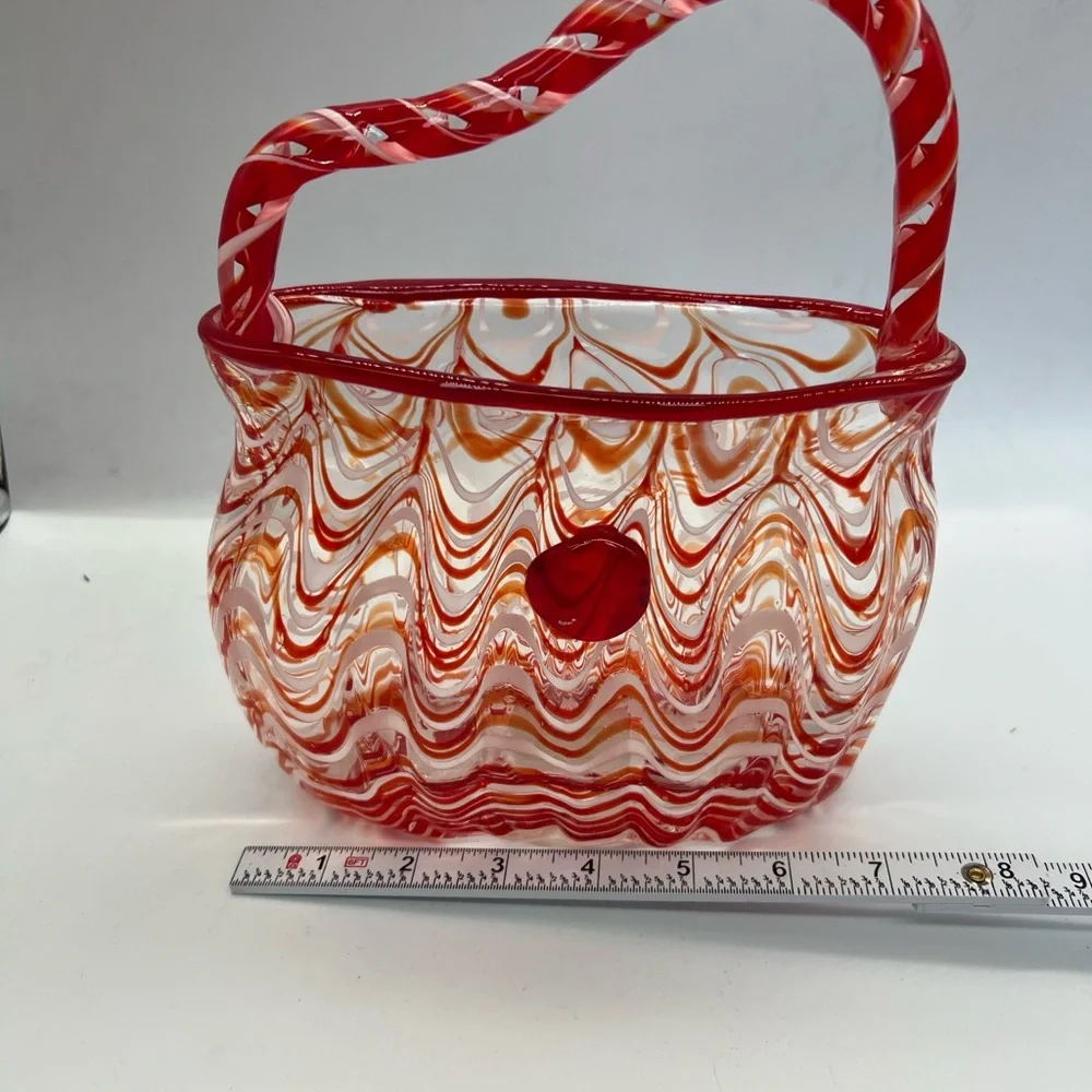 Vintage pier 1 Swirled Handblown Glass vase